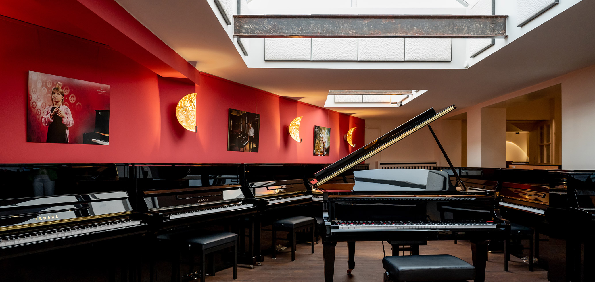 Pianohaus Trübger in Hamburgt - 700qm Ausstellungsfläche
