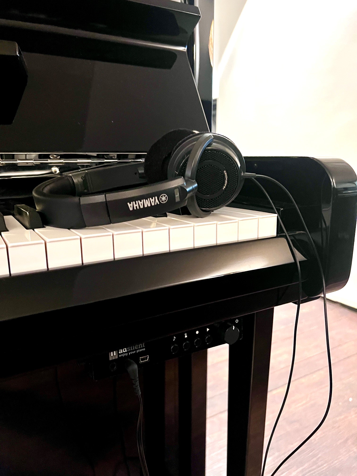 Grotrian - Steinweg Klavier Mod. G-114 mit Stummschaltung – Bild 3